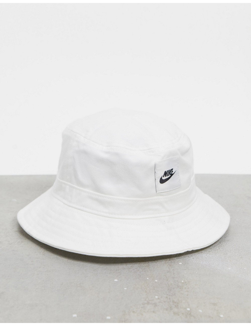 Nike bucket hat with logo...