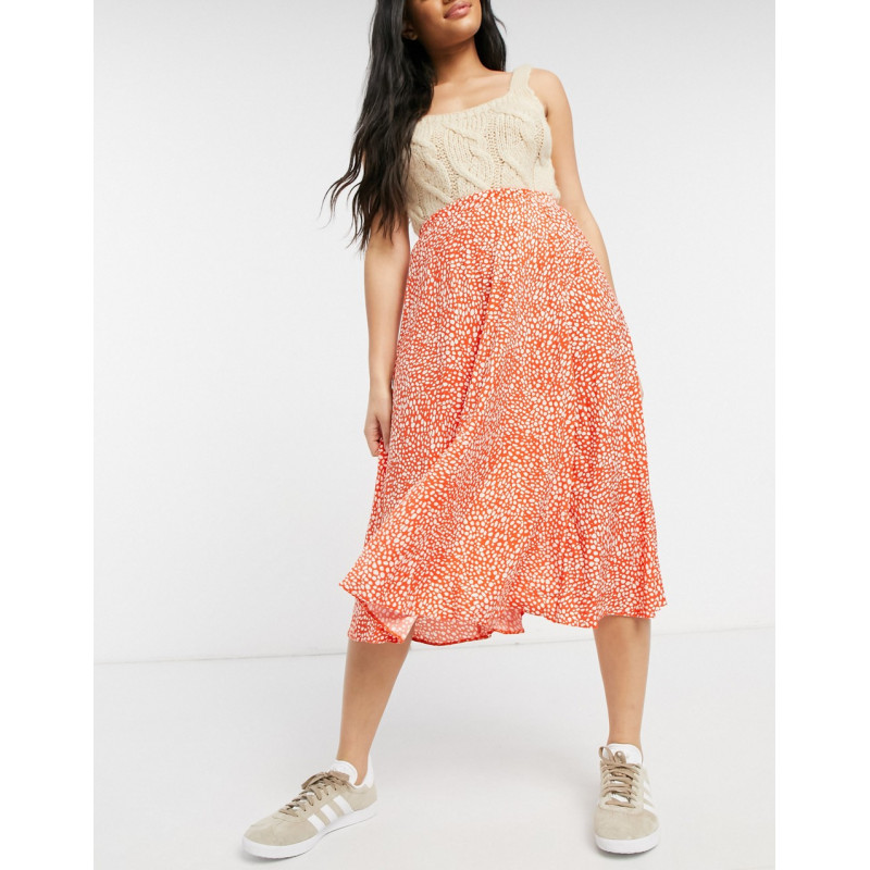 Oasis pleated skirt in...
