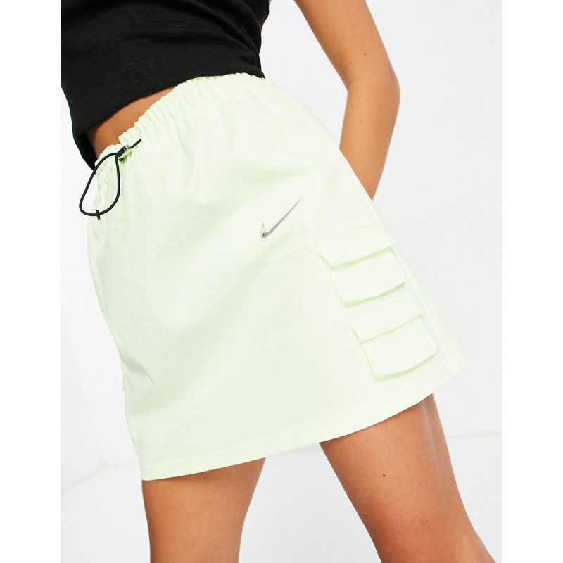 Nike Swoosh woven skirt in...