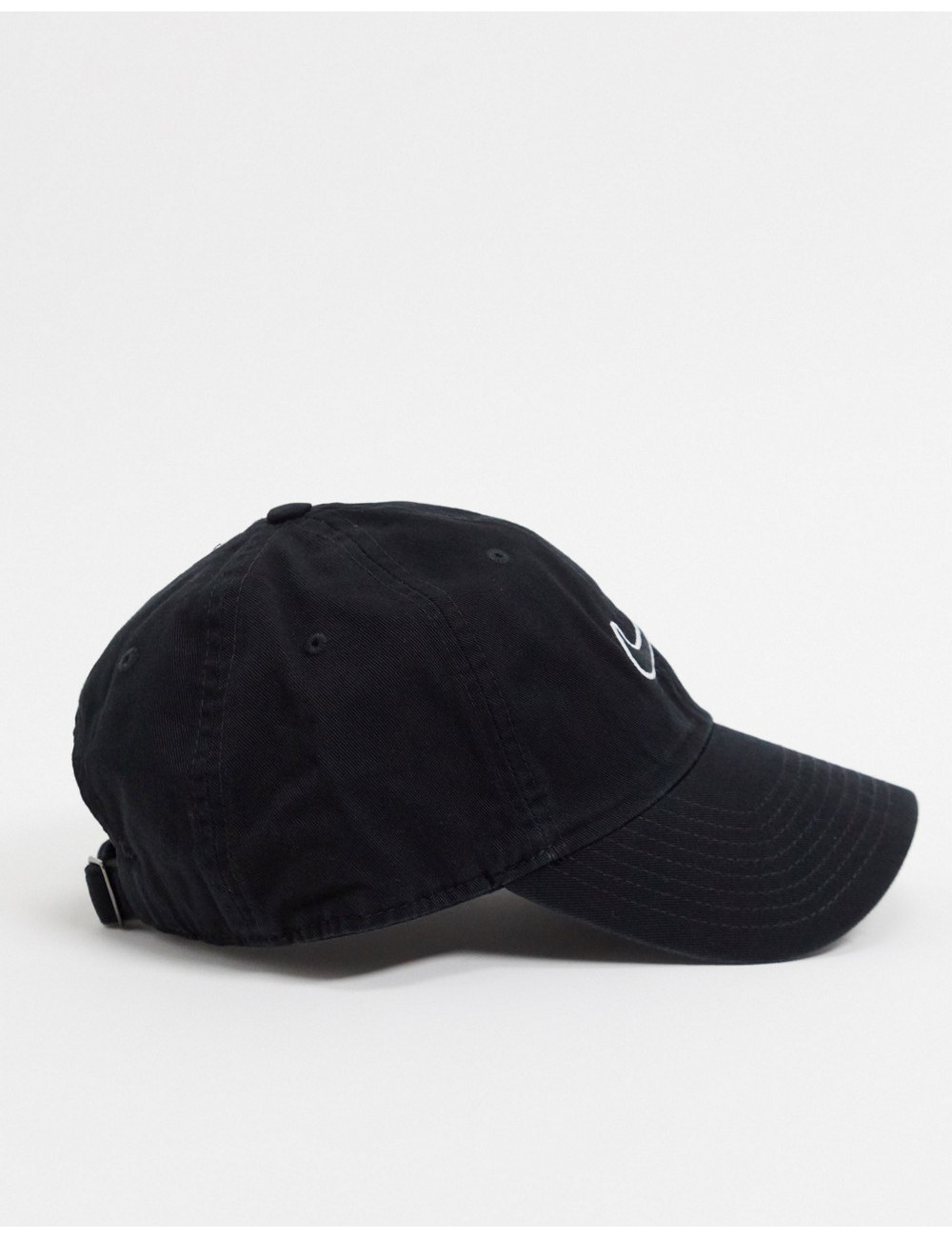 Nike Swoosh Cap In Black