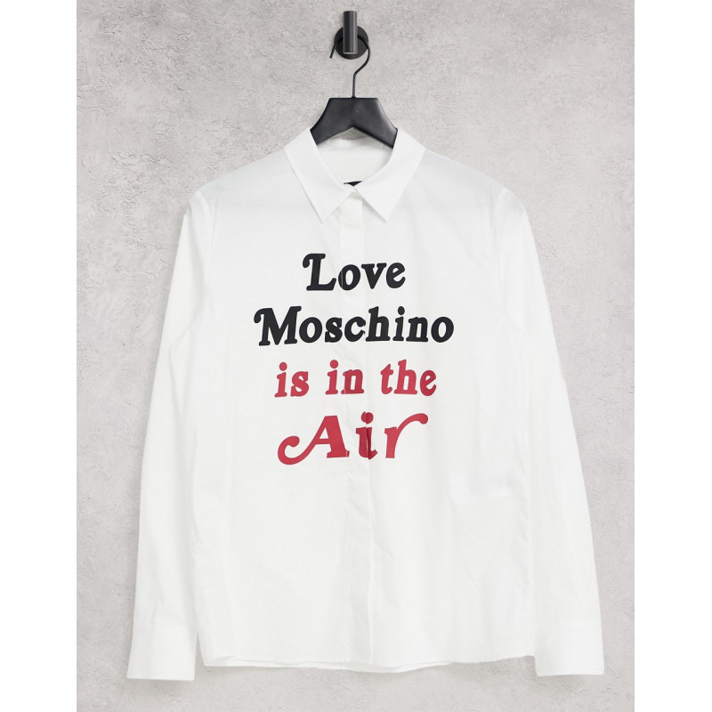 Love Moschino in the air...