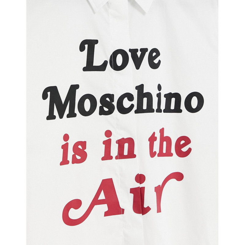 Love Moschino in the air...