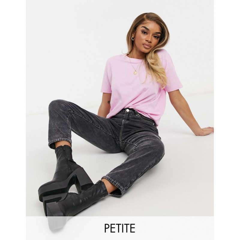 Only Petite t-shirt in pink