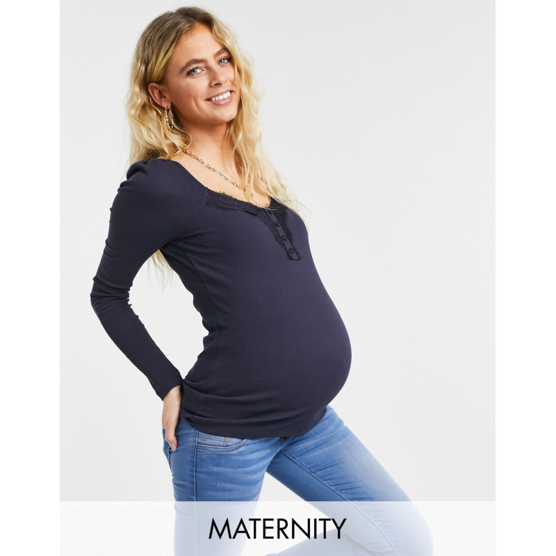 Mamalicious Maternity top...