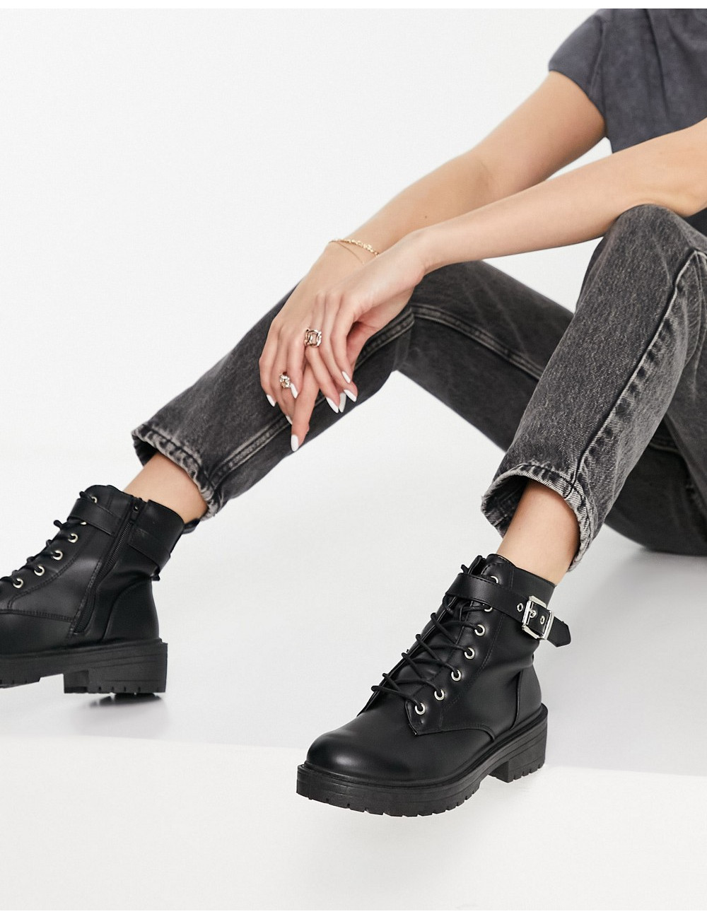 New Look lace up boot in black