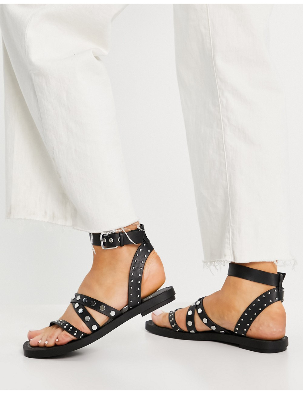 schuh Tale studded strappy...