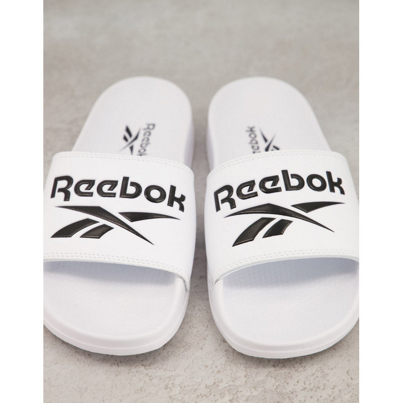 Reebok logo sliders in white