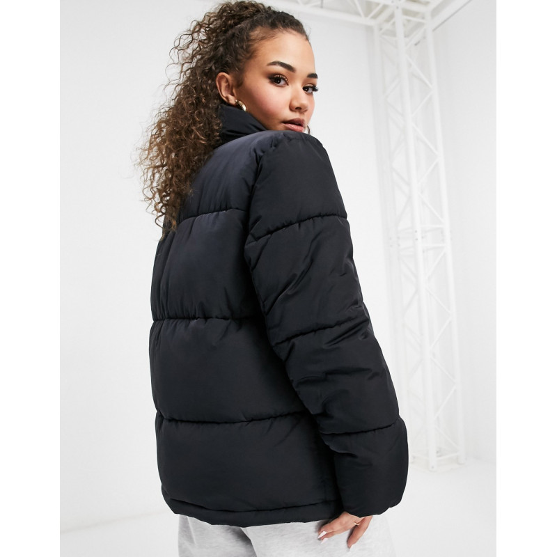 Champion puffer jacket in...