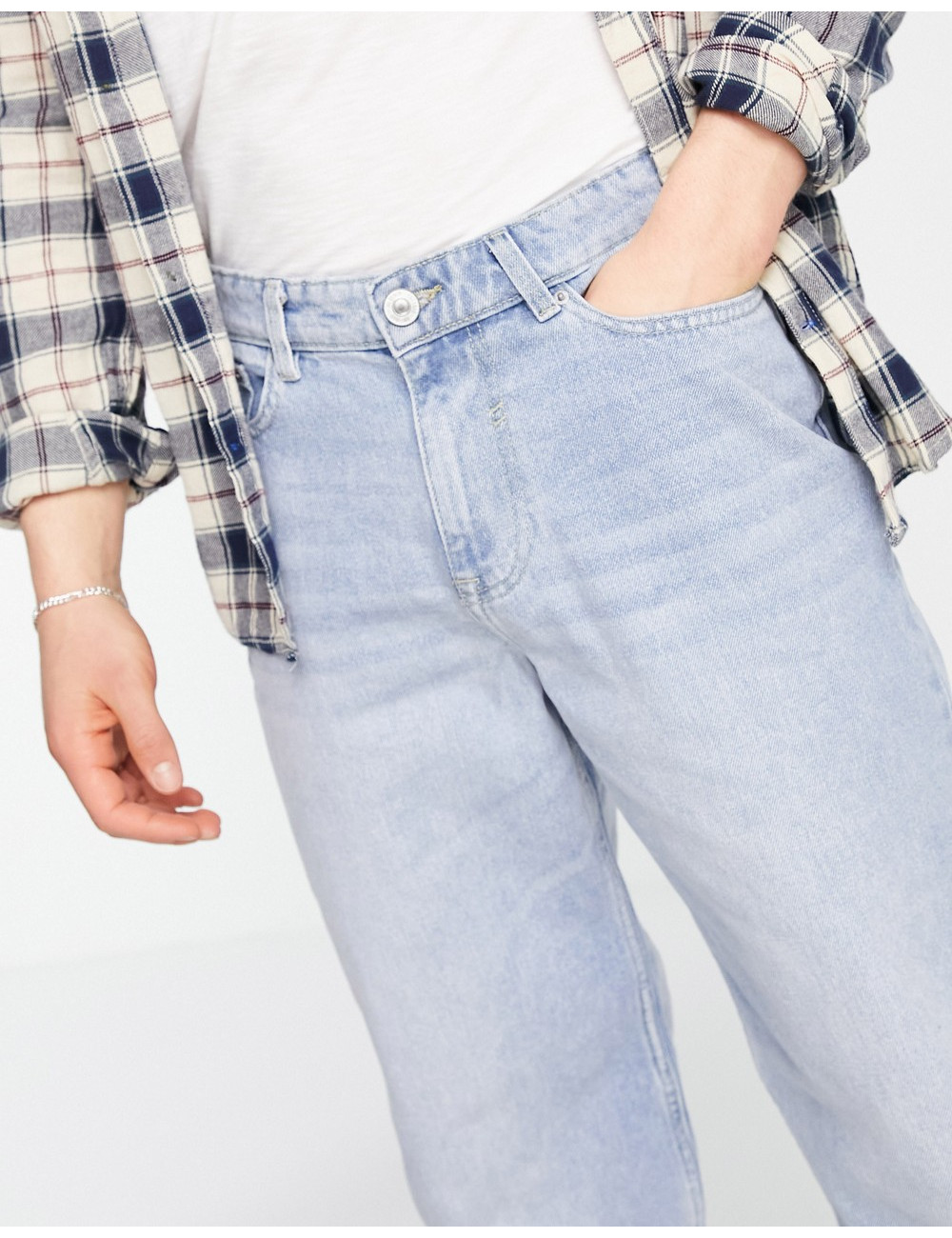 New Look loose jeans in...