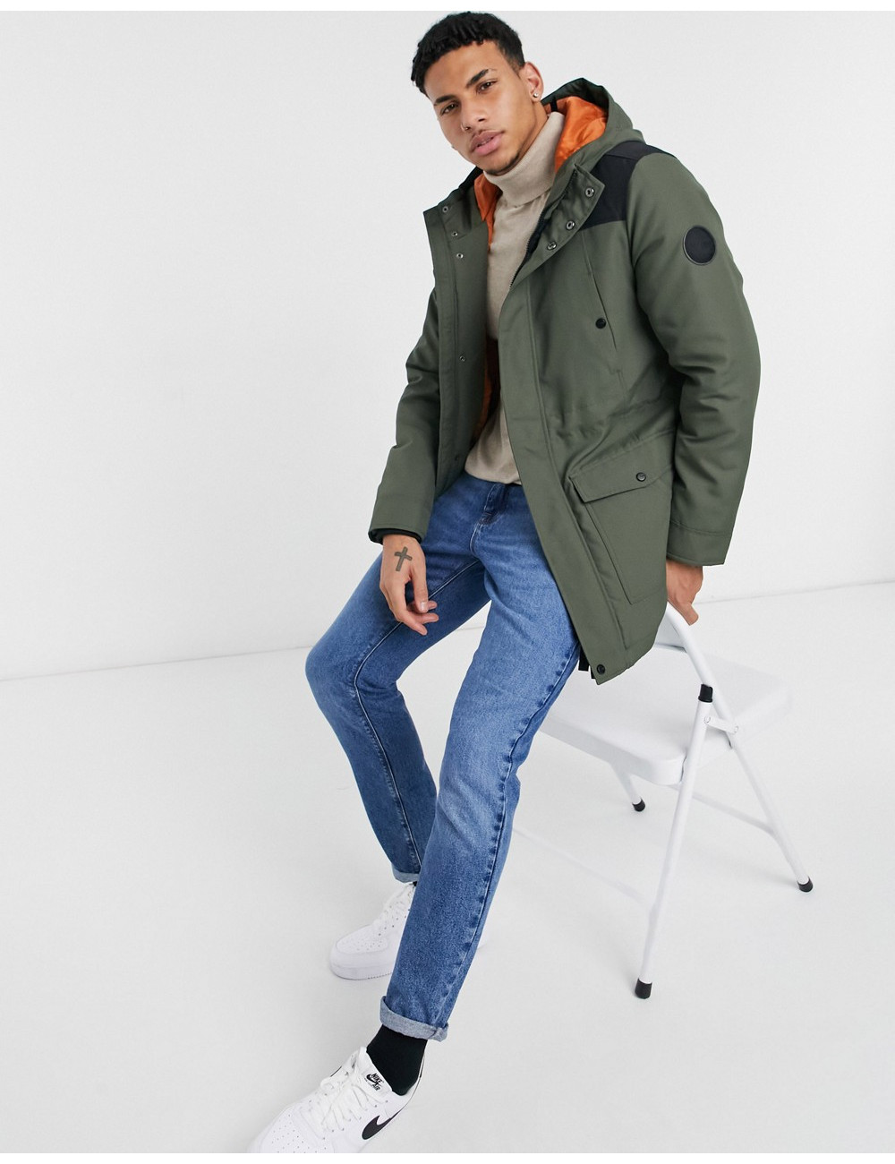 Duke puffer jacket with sleeve patch