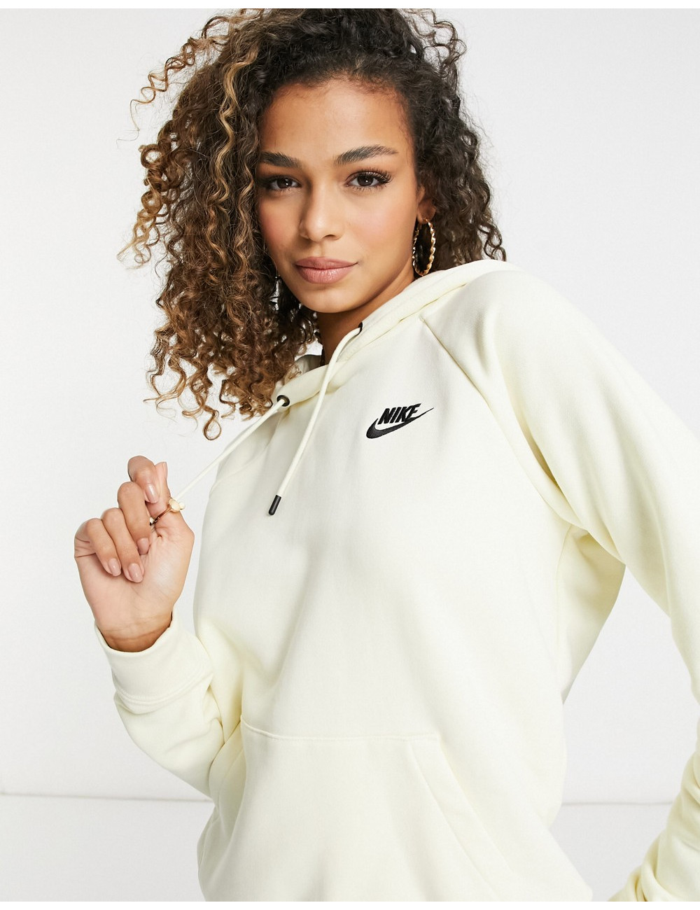 Nike essential pull over...