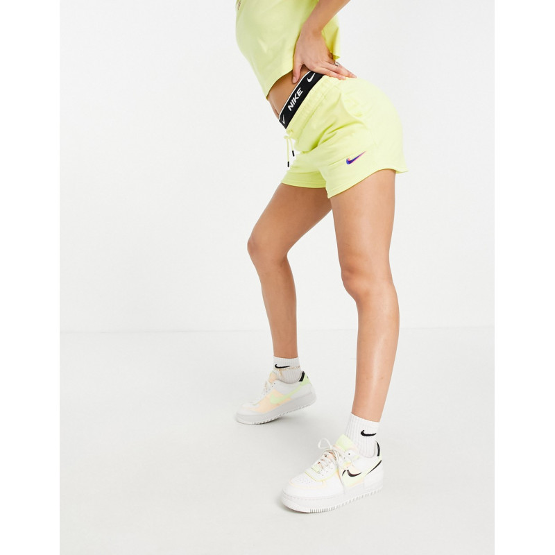 Nike Dance essential shorts...