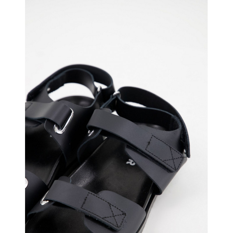 Kaltur dad sandal in black...