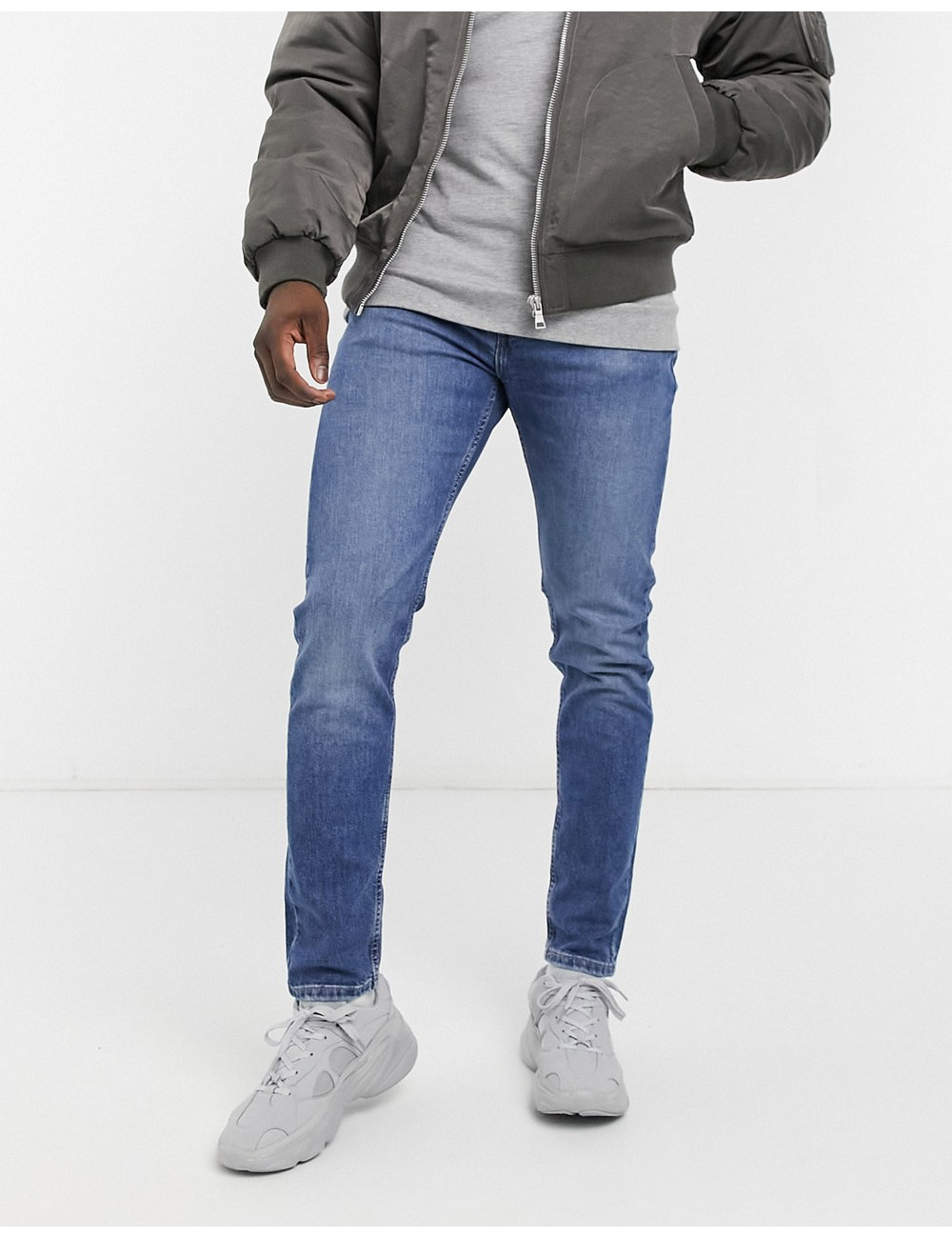 Levi's Youth 502 tapered hi...