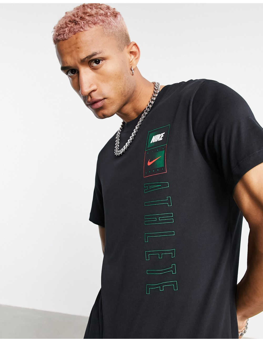 Nike Dri-FIT t-shirt in black