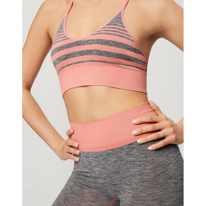 HIIT strappy sports bra in...