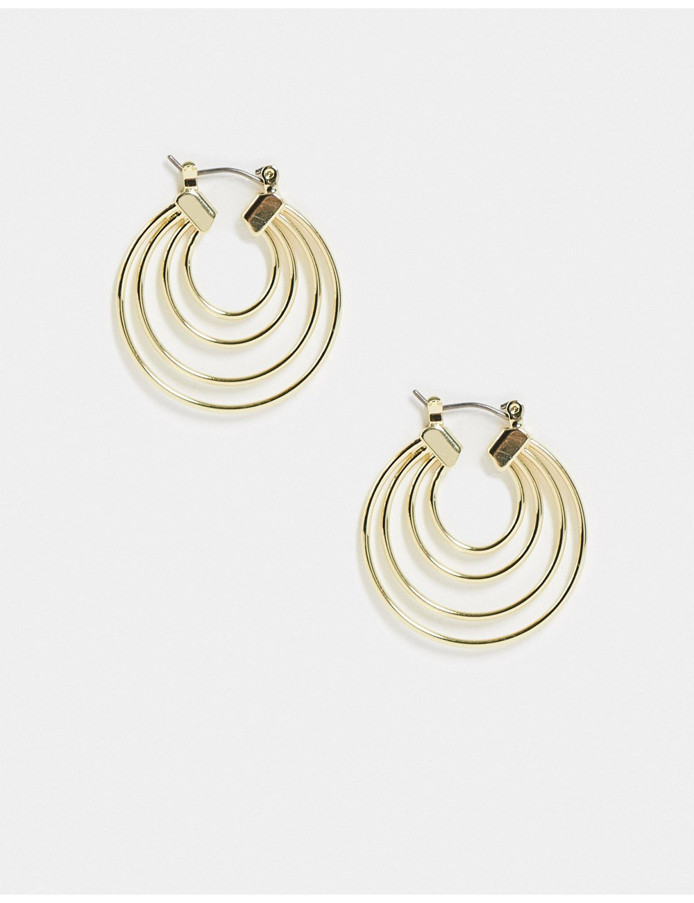 Pieces layered hoops in gold
