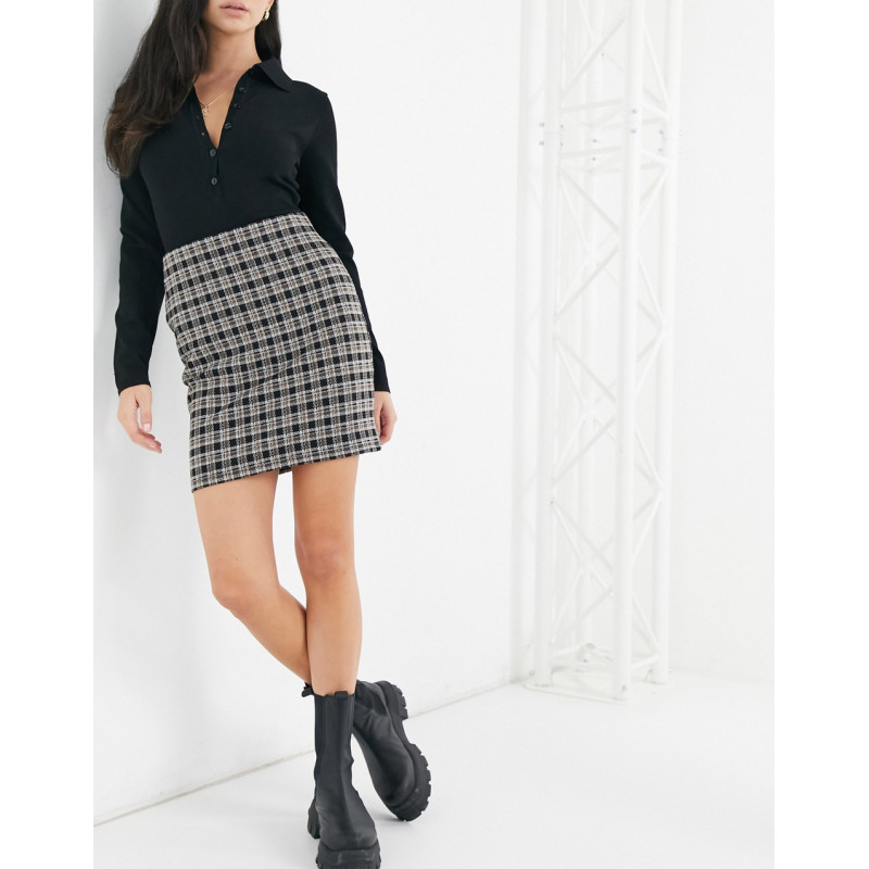New Look mini skirt in grey...