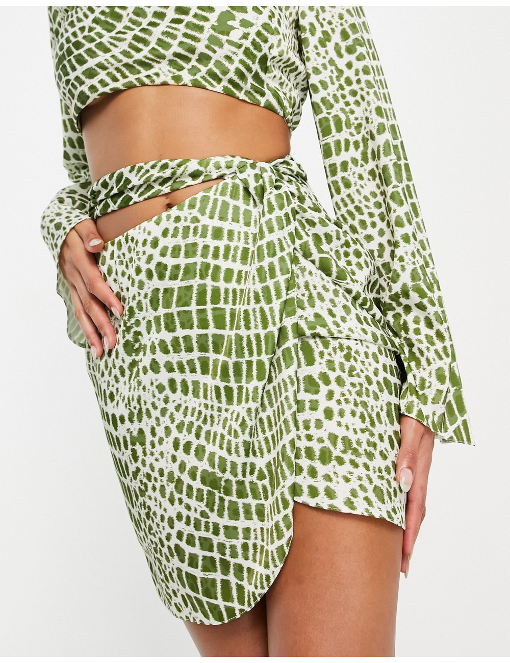 ASOS LUXE co-ord twist...