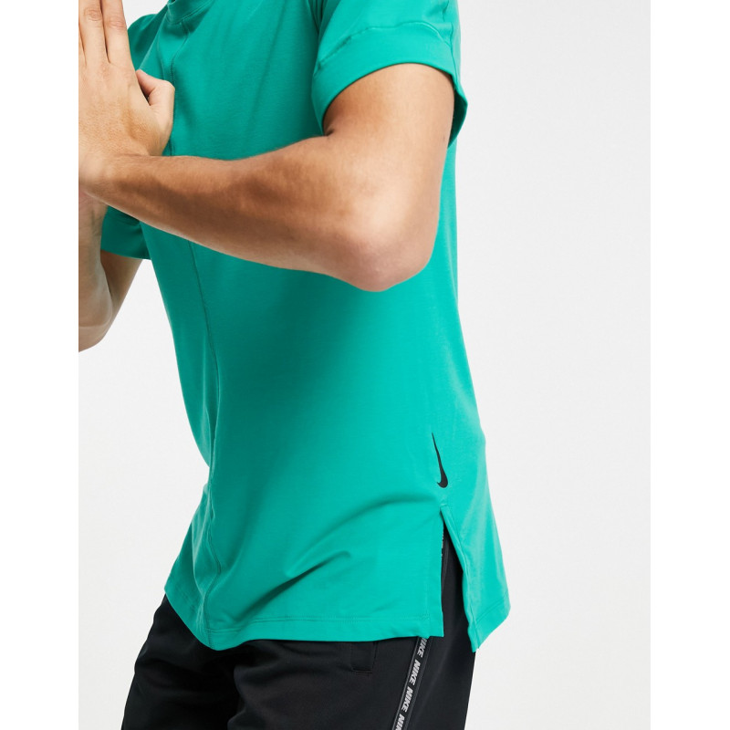 Nike Yoga Dri-FIT t-shirt...