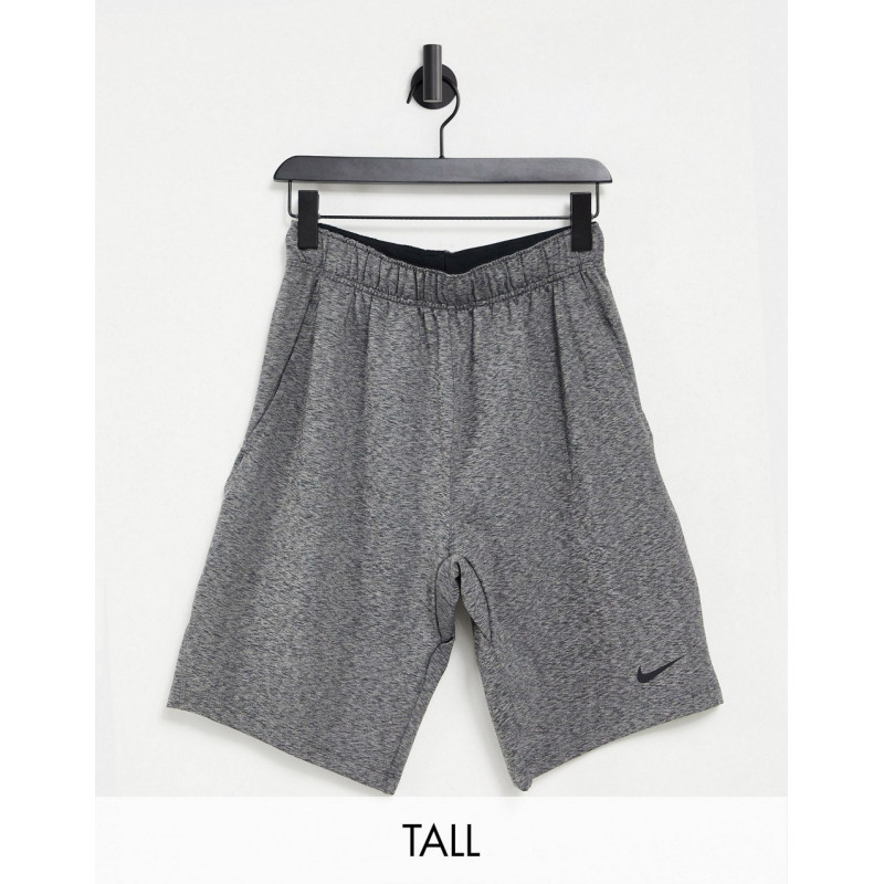 Nike Yoga Tall shorts in...