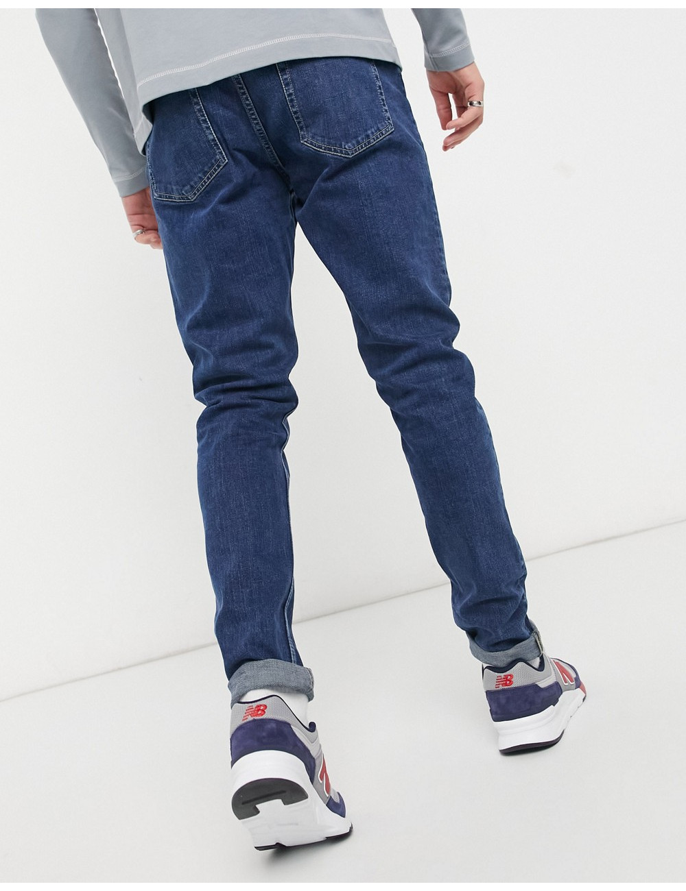 Weekday cone jeans in sway...