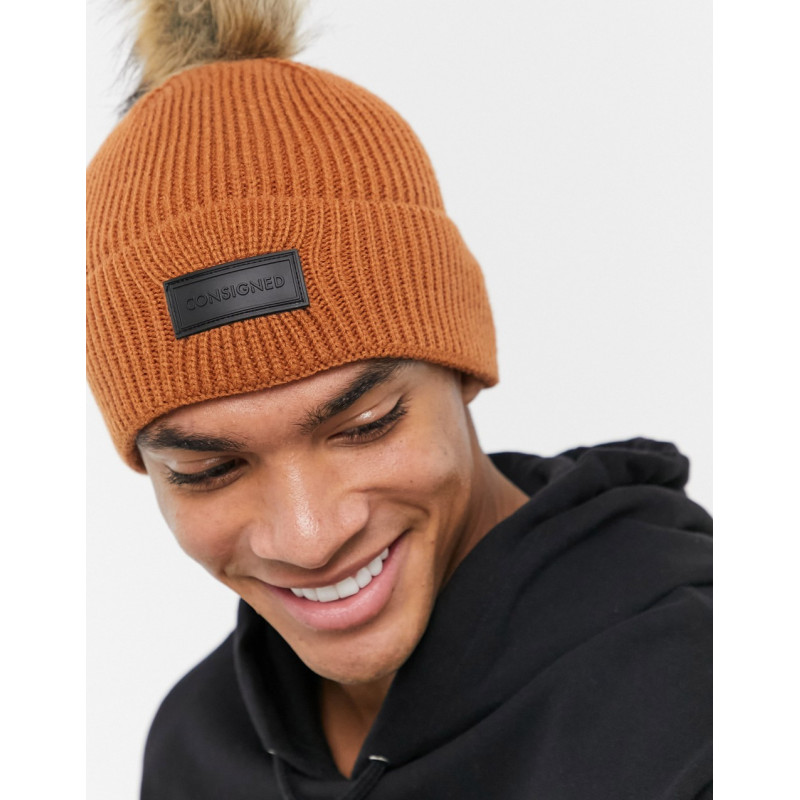 Consigned bobble hat in tan