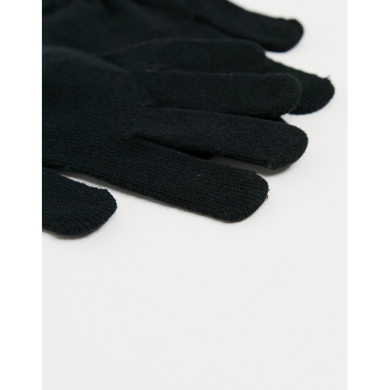 Amour branded gloves