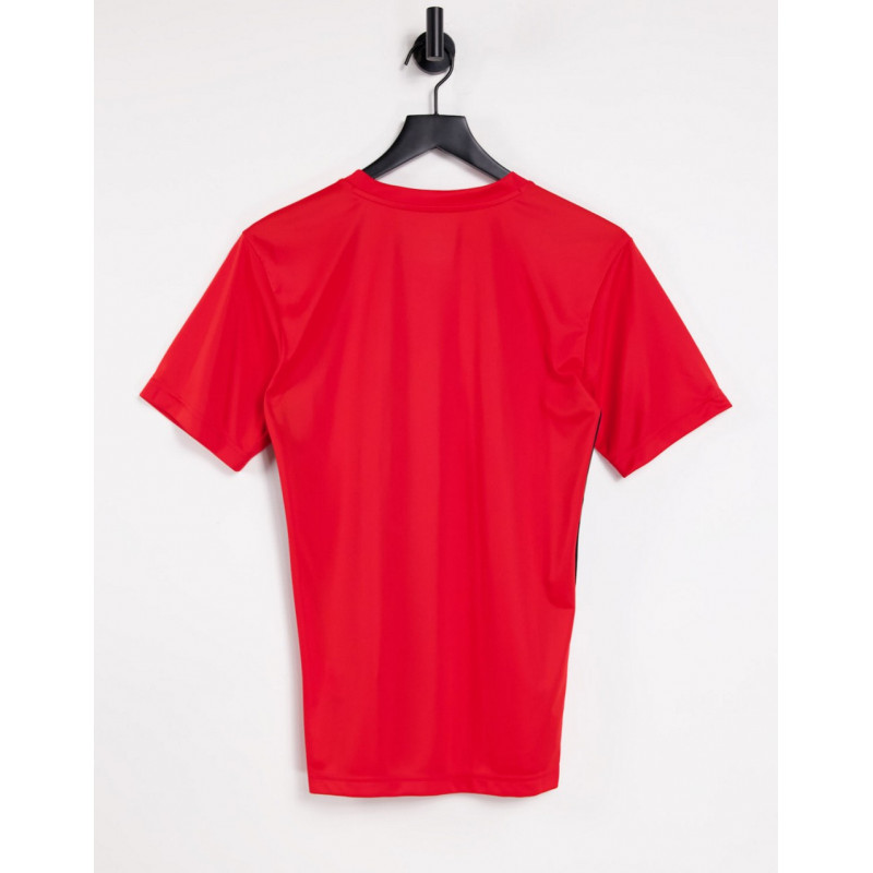 Puma Football t-shirt in red