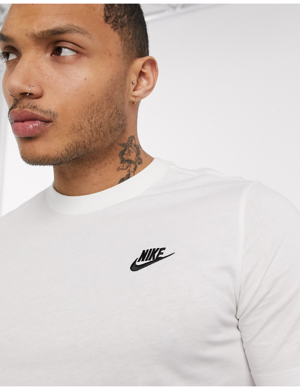 Nike Club t-shirt in off white