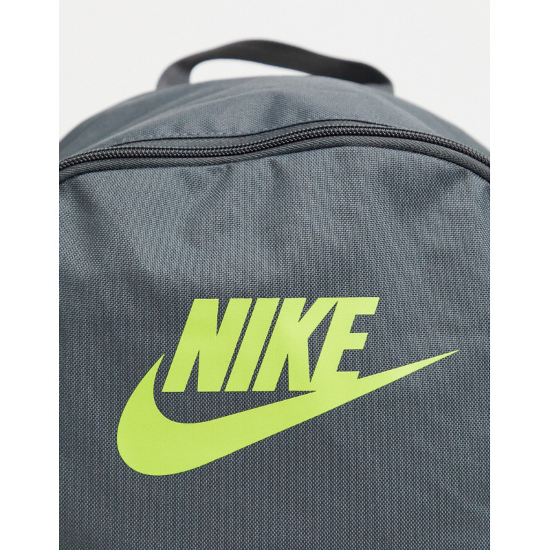 Nike Heritage 2.0 backpack...
