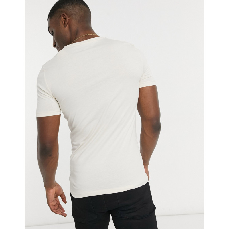 New Look muscle fit t-shirt...