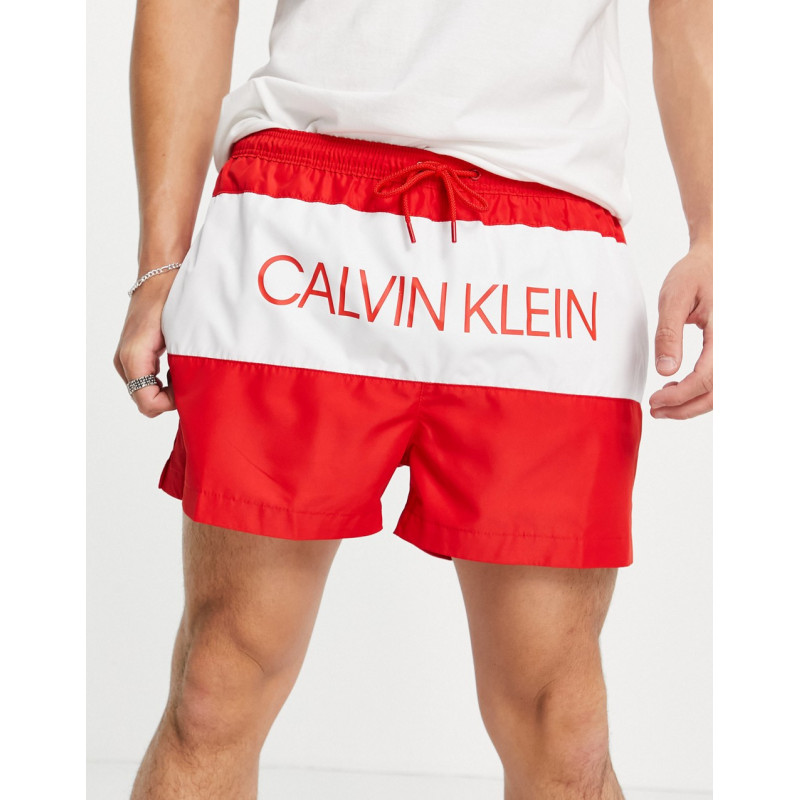 Calvin Klein short...