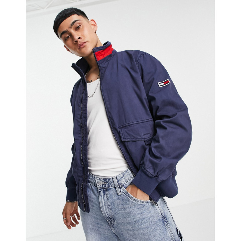 Tommy Jeans flag collar...