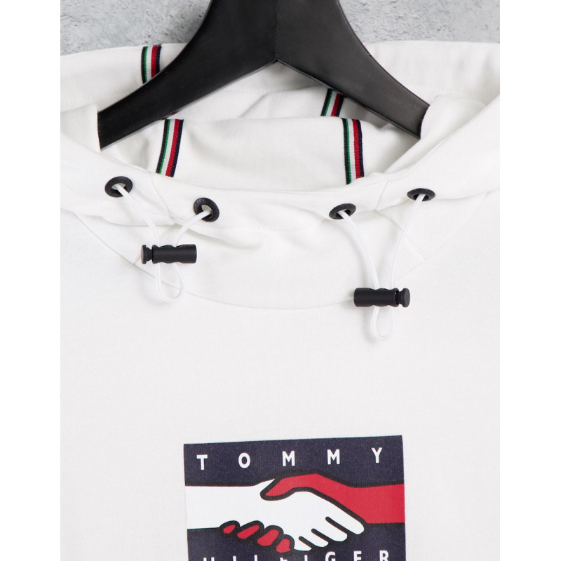 Tommy Hilfiger One Planet...