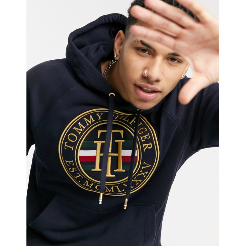Tommy Hilfiger icon circle...