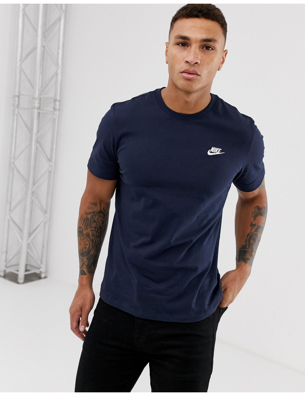 Nike Club t-shirt in navy