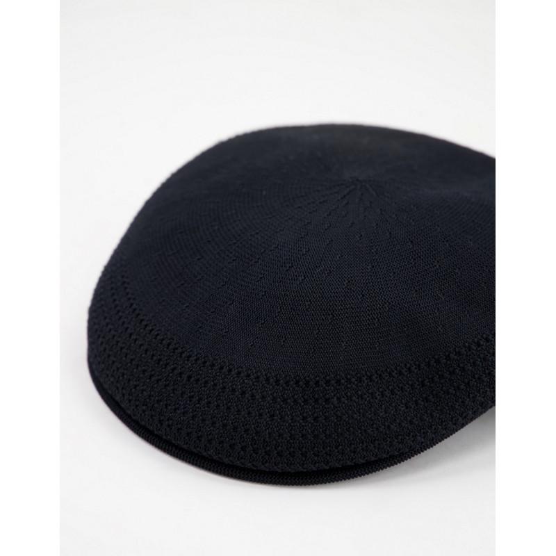 Kangol 504 cap in black
