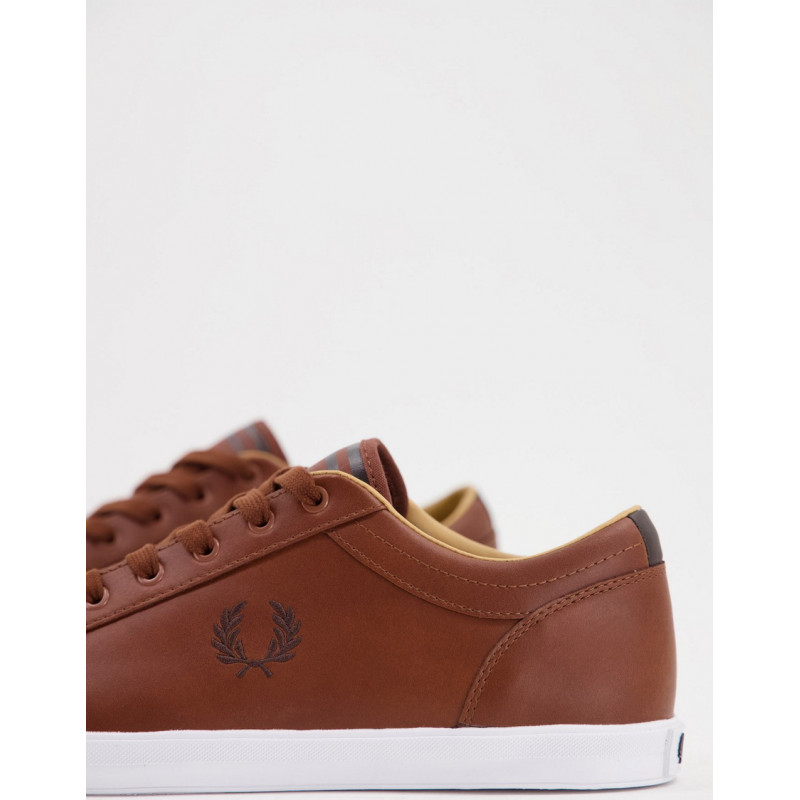 Fred Perry logo leather...