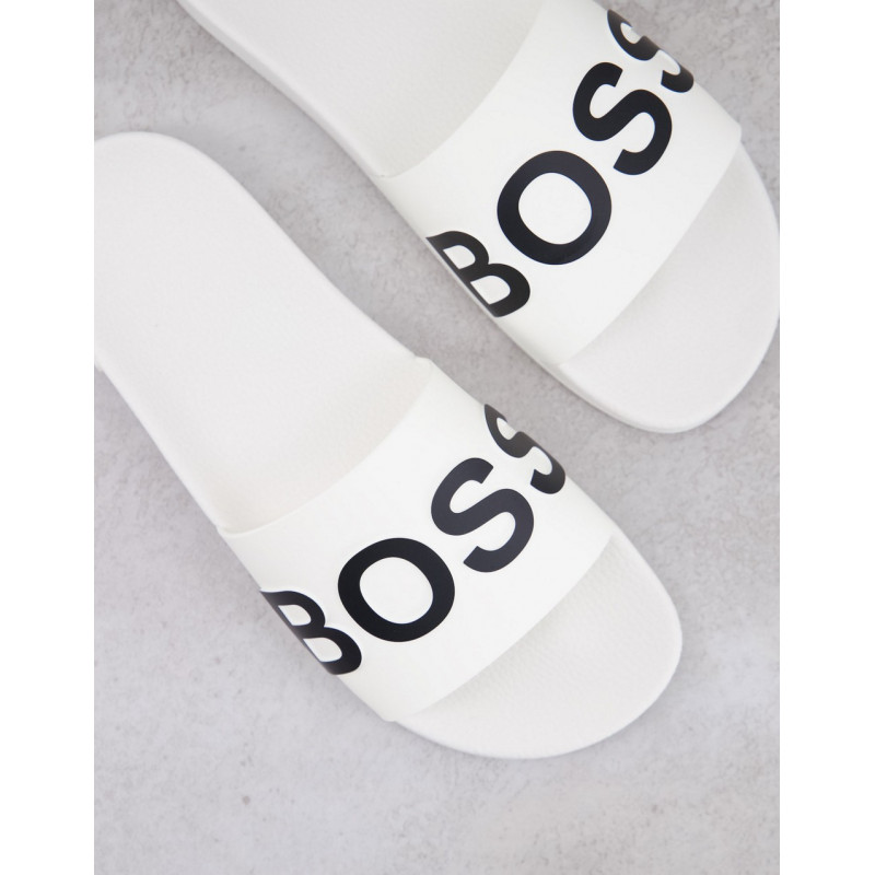 BOSS Bay sliders in white
