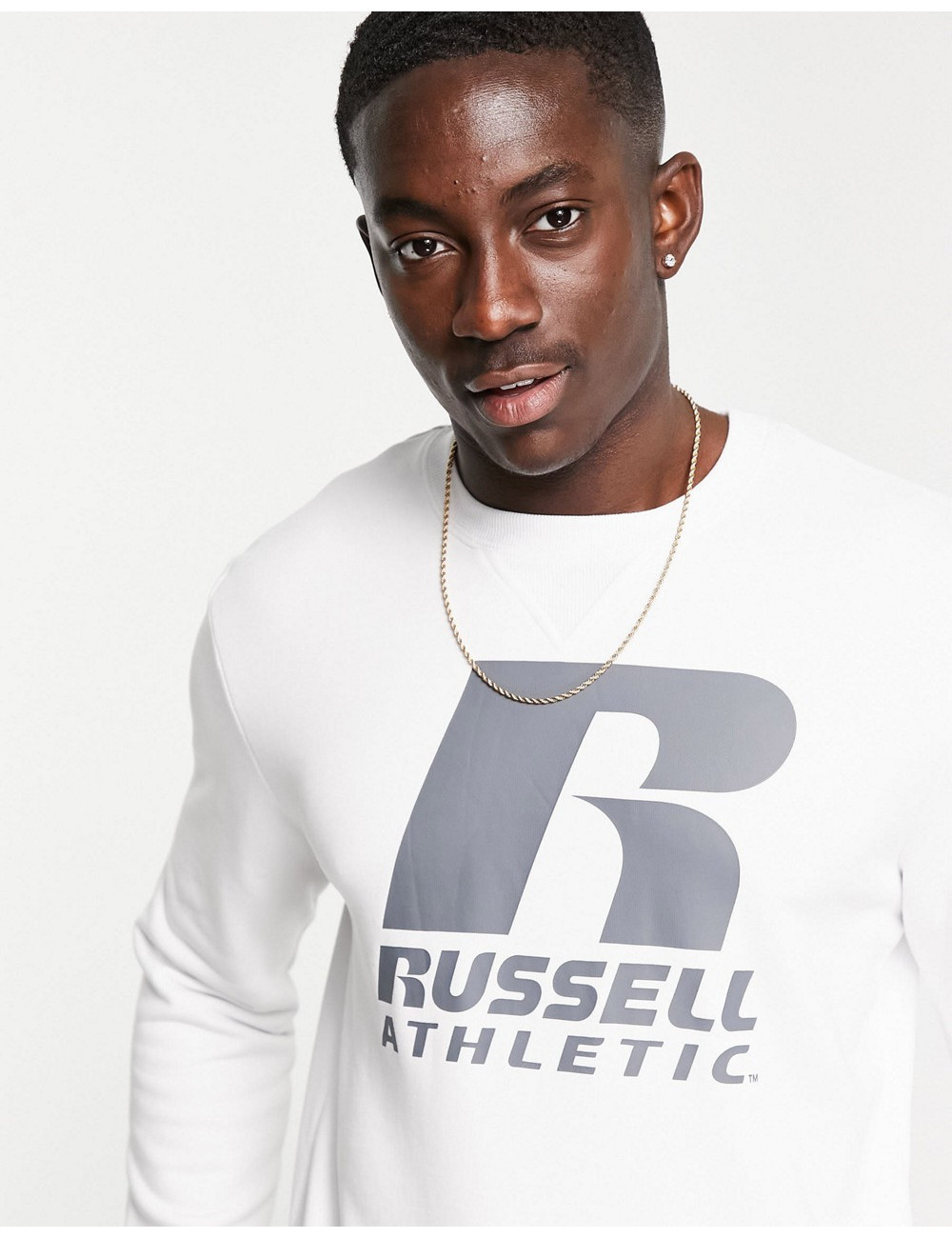 Russell Athletic R logo...