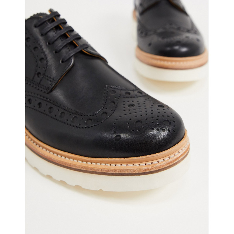 Grenson archie brogues in...