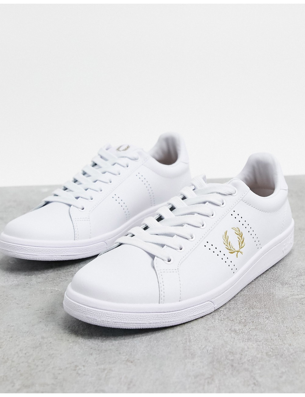 Fred Perry B721 gold detail...