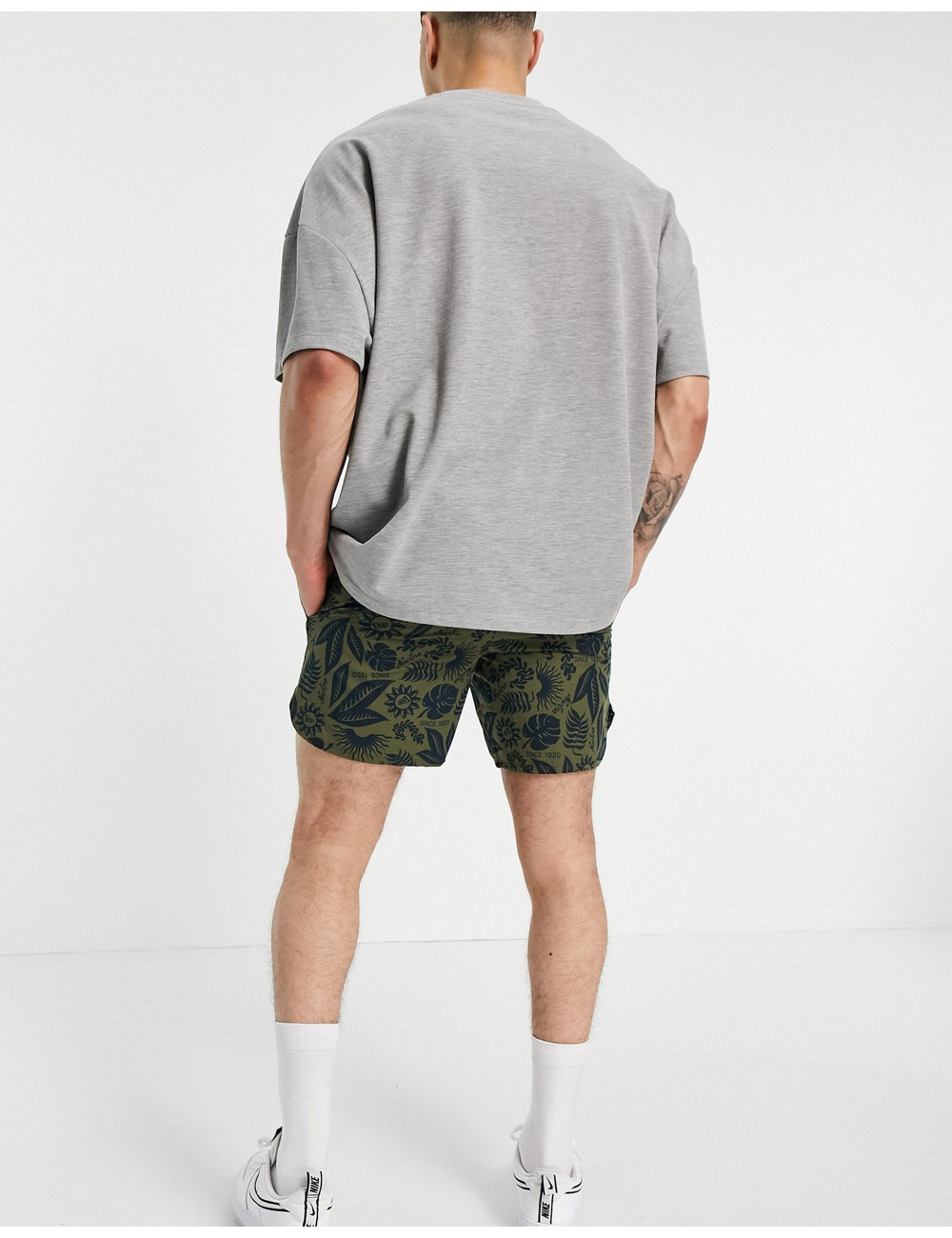 New Era co-ord shorts in...