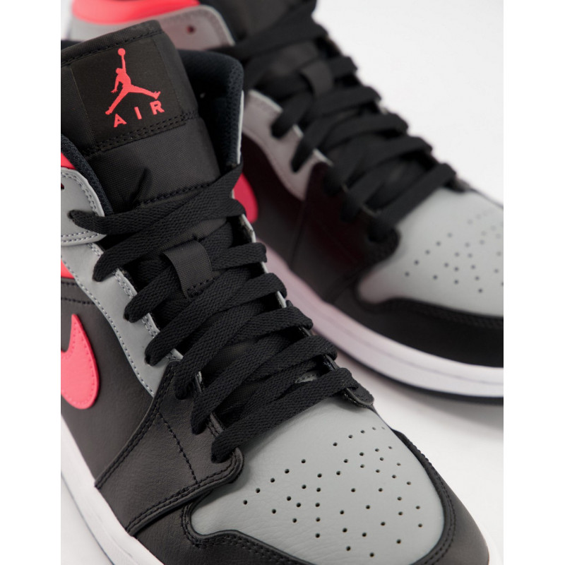 Nike Jordan Air Jordan 1...