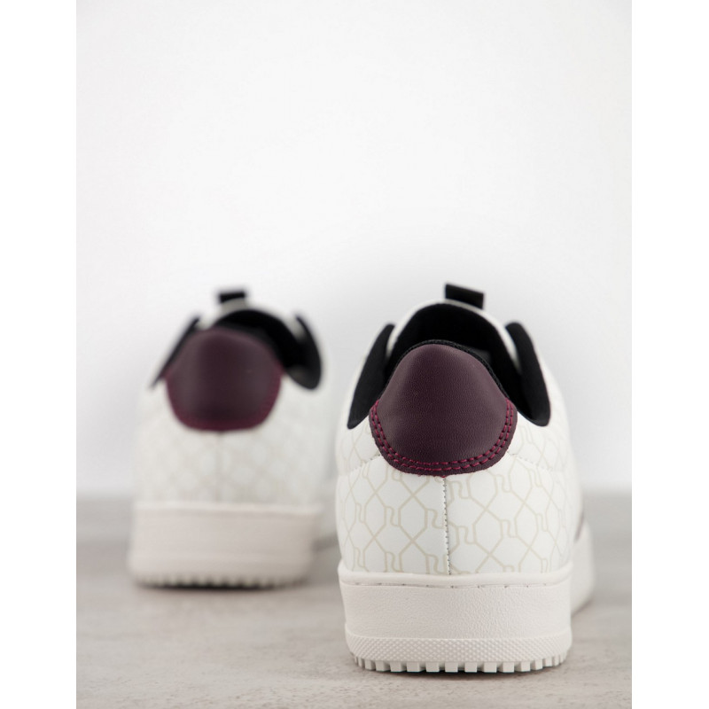 River Island trainers in white