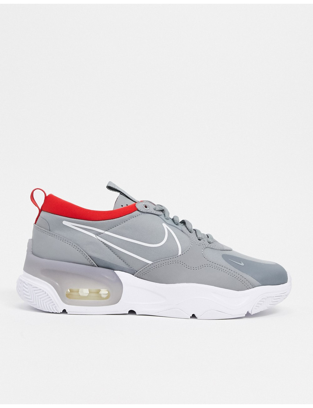 Nike Skyve Max trainers in...
