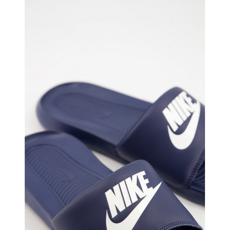 Nike Victori One sliders in...