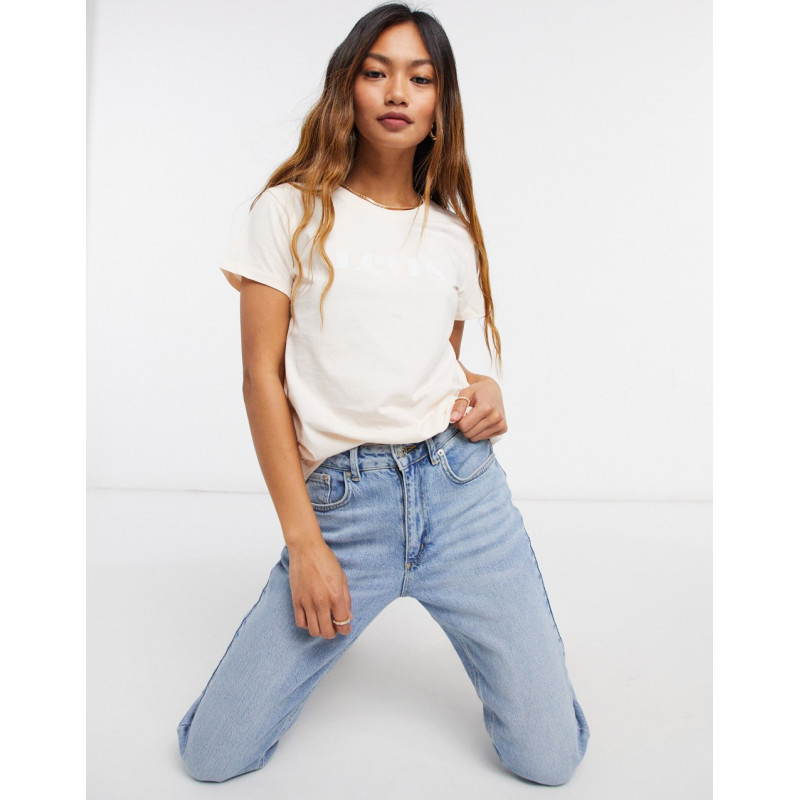 Levi's Perfect tee in pink