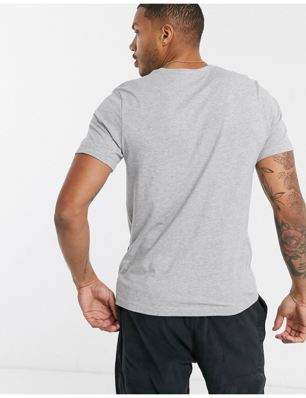 Nike Club t-shirt in grey
